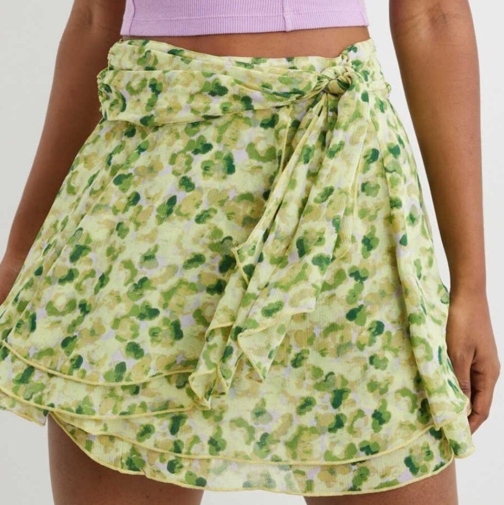 Aerie Green Floral Chiffon Wrap Tie Front Mini Skater Skirt, Sz S